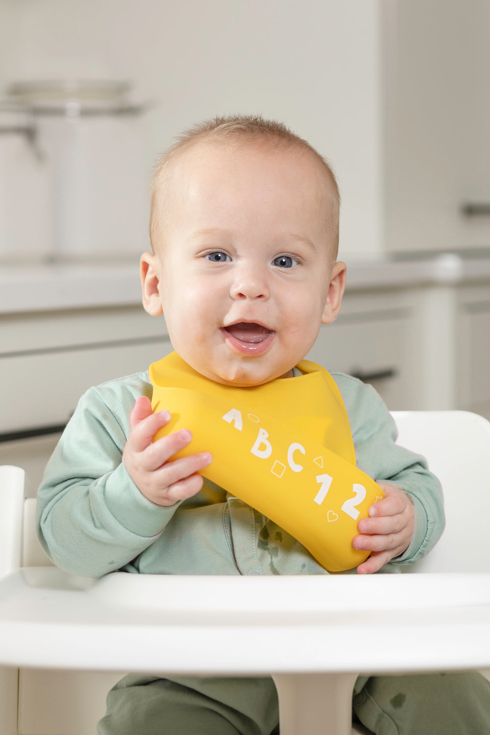 Alphabet Fun Little Bites Bib