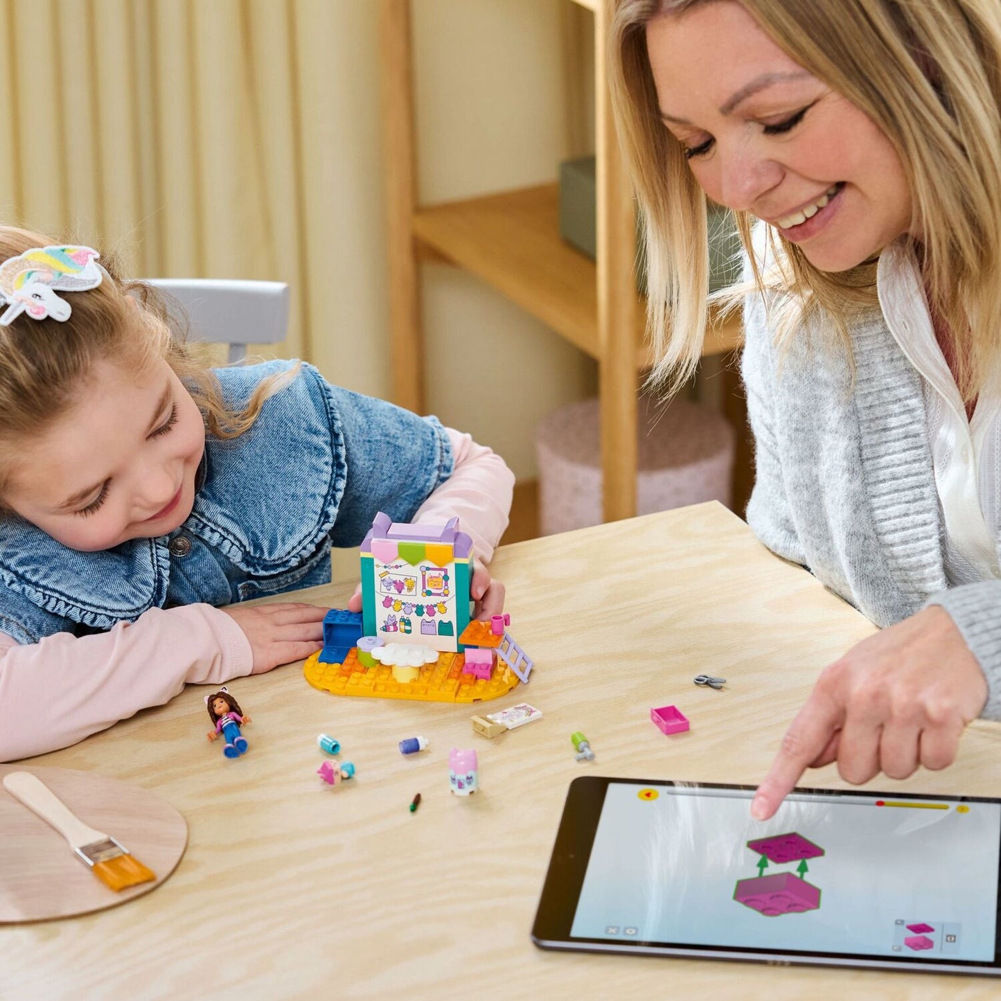 LEGO Gabby's Dollhouse: Crafting with Baby Box