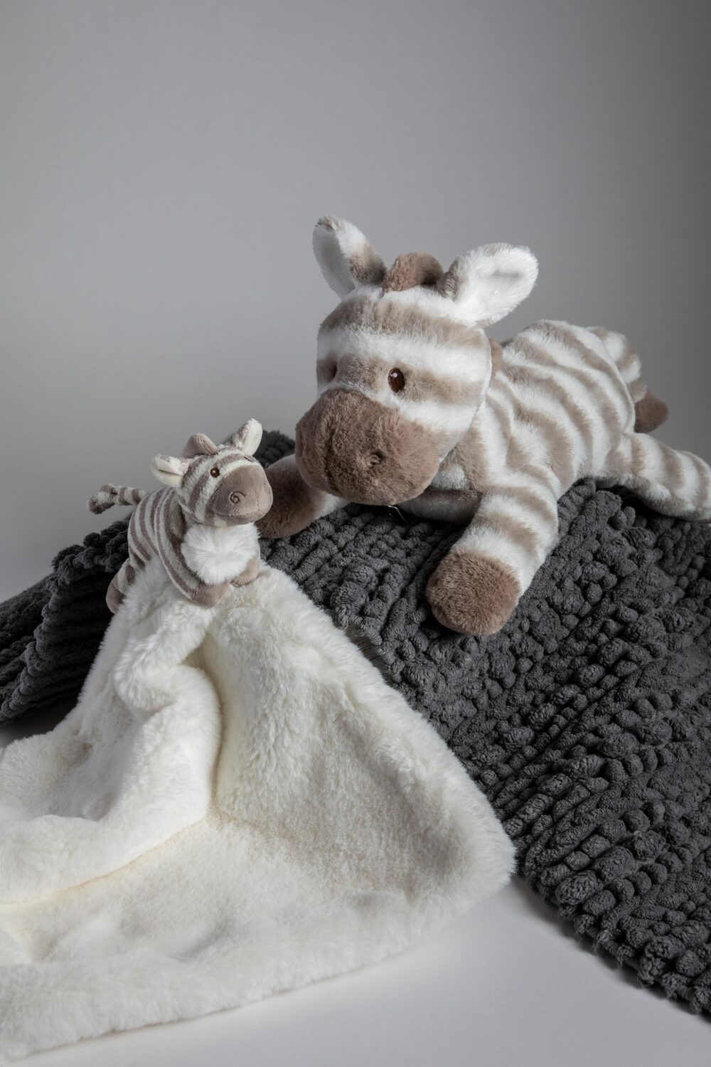 Afrique Zebra Huggy Blanket - 12X12"